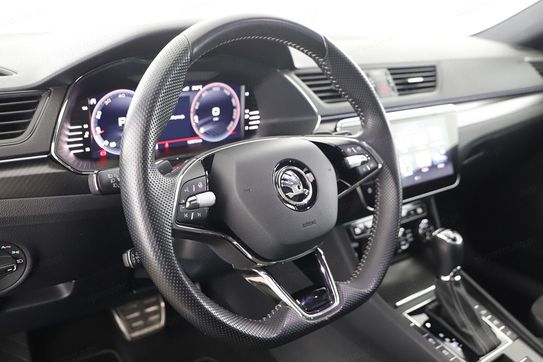 Skoda Superb 2.0 Tdi Scr 4X4 Sportline Dsg