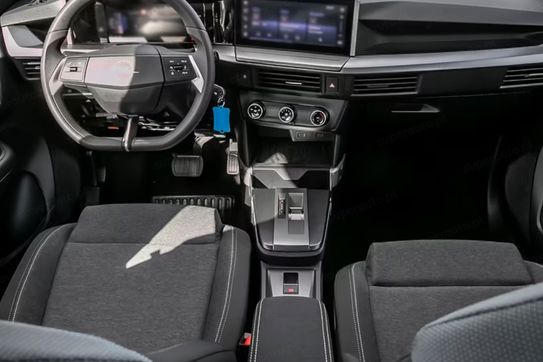 Opel Frontera Edition eDTC6 1.2 T mHEV