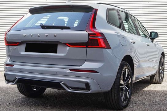 Volvo XC60 B5 AWD Plus Dark