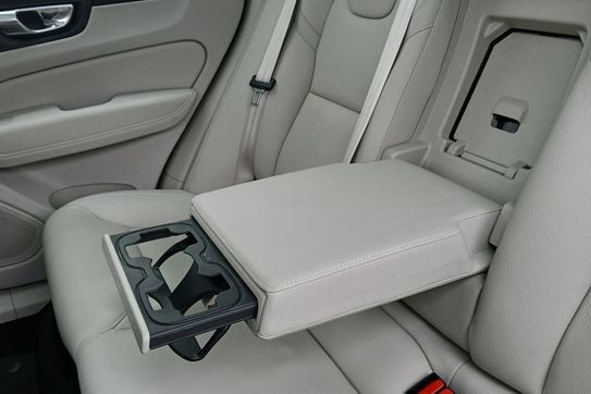 Volvo XC60 T6 Plug-In Hybrid AWD Inscription aut