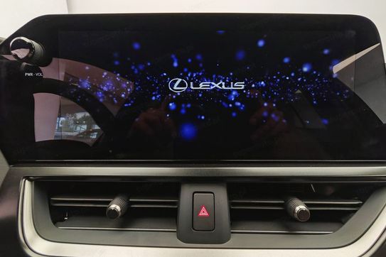 Lexus UX 300h F Sport Design 2.0 Hybrid Dynamic Force