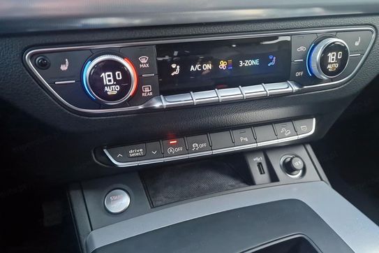 Audi Q5 40 TDI mHEV quattro S Line S tronic