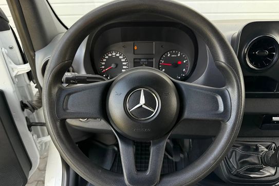 Mercedes Sprinter Kontener 8EP