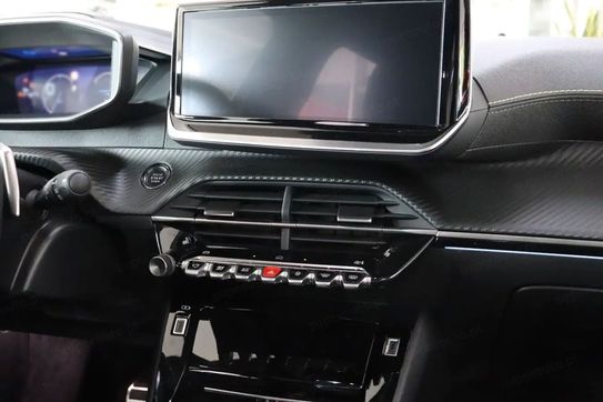 Peugeot 2008 GT e-DCS 1.2 mHEV