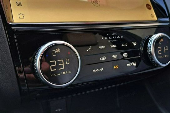 Jaguar E-Pace P200 AWD R-Dynamic S