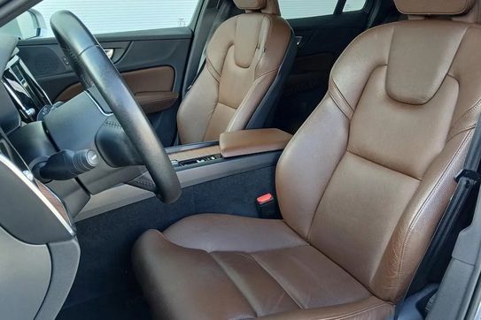 Volvo V60 D3 Momentum Pro