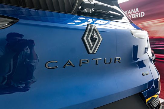 Renault Captur Esprit Alpine 1.8 E-TECH Full Hybrid