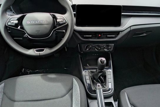 Skoda Fabia Essence 1.0 MPI
