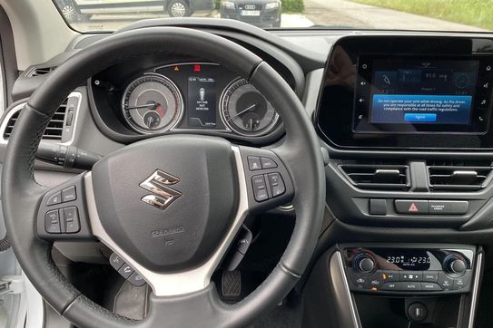 Suzuki SX4 S-cross 1.4 SHVS Premium 4WD