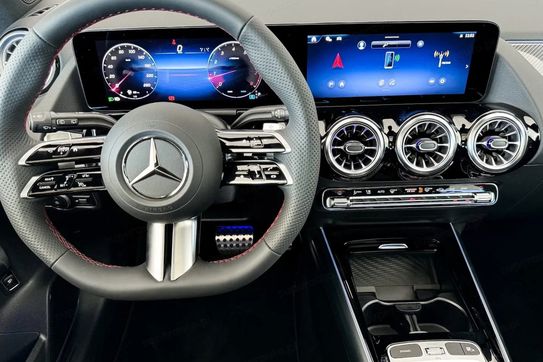 Mercedes GLA 200 AMG Line