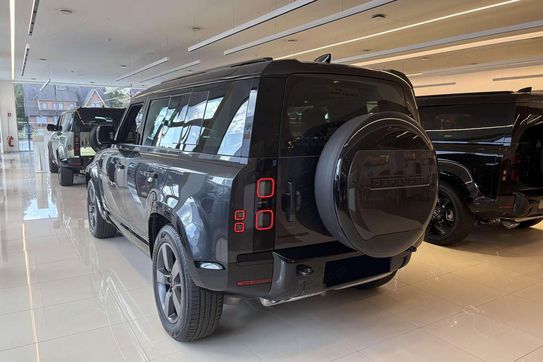 Land Rover Defender 110 3.0 D250 X-Dynamic HSE