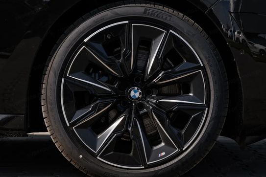BMW Seria 7 740d xDrive M Sport