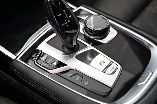 BMW Seria 7 740d xDrive