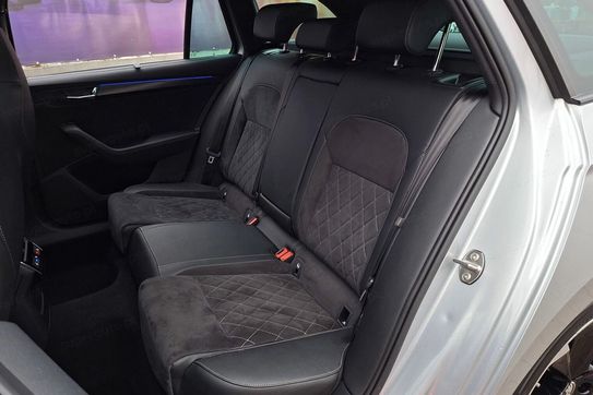 Skoda Superb 2.0 TDI SCR Sportline DSG