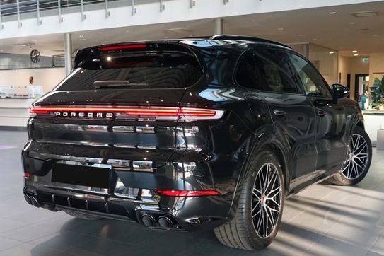 Porsche Cayenne S E-Hybrid