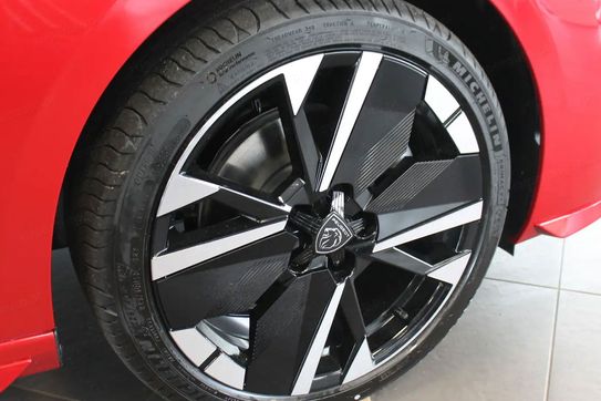 Peugeot 308 GT Exclusive S&S e-DCS6 1.2 mHEV