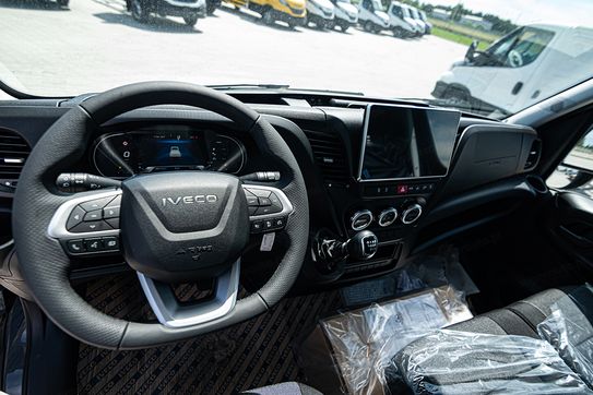 Iveco Daily 50C18 Skrzynia Otwarta