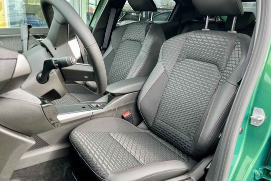 Renault Clio Techno 1.8 E-TECH Full Hybrid