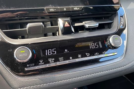 Toyota Corolla 1.8 Hybrid Style