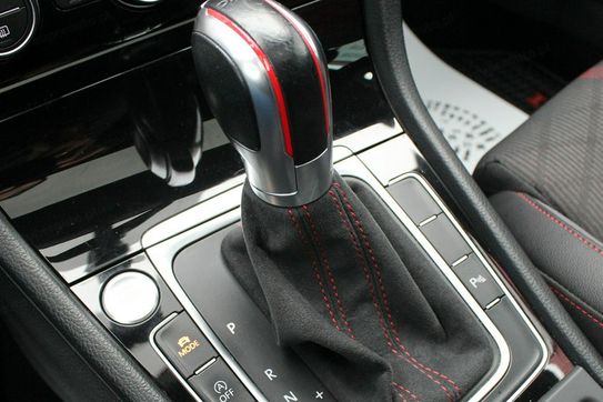 Volkswagen Golf VII 2.0 TSI GTI TCR DSG