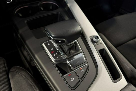Audi A4 35 TFSI S tronic