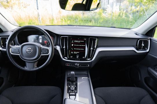 Volvo V60 B4 D Momentum Pro