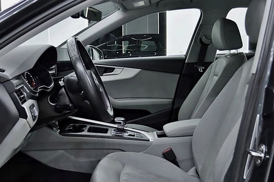 Audi A4 35 TDI  Advanced S tronic