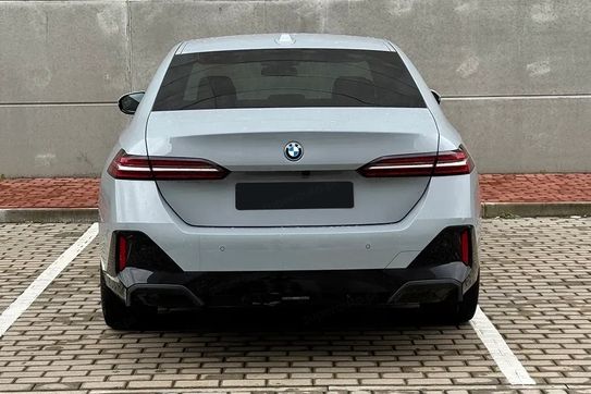 BMW Seria 5 530e xDrive M Sport