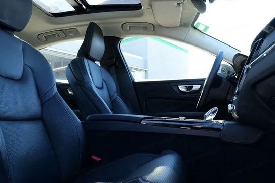 Volvo S60 T8 Recharge AWD Ultimate Dark