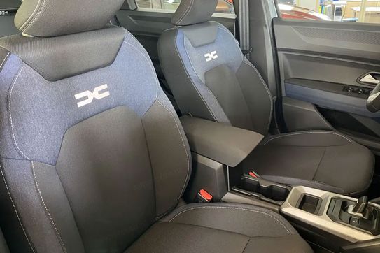 Dacia Bigster Expression 1.8 Full Hybrid