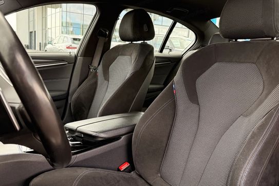 BMW Seria 5 520d xDrive M Sport