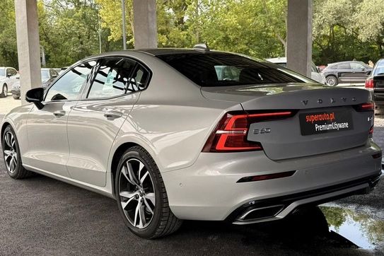 Volvo S60 B4 B R-Design