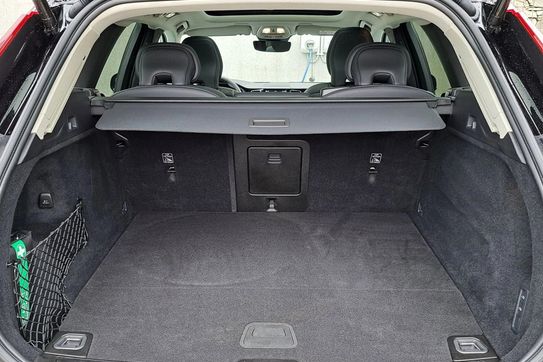 Volvo XC60 T6 Plug-In Hybrid AWD Plus Dark