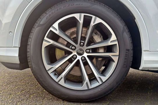 Audi Q7 50 TDI quattro S Line