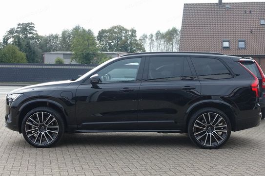 Volvo XC90 T8 AWD Plug-In Hybrid Ultra Black Edition 7os