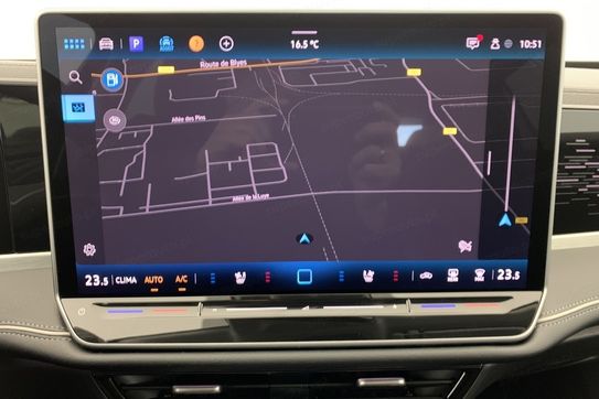 Volkswagen Passat Elegance 1.5 eTSI DSG6