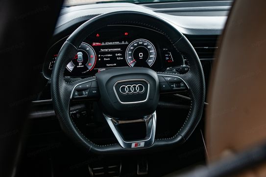 Audi Q8 50 TDI quattro