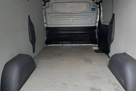 Renault Trafic 2.0 dCi L2H1 Extra