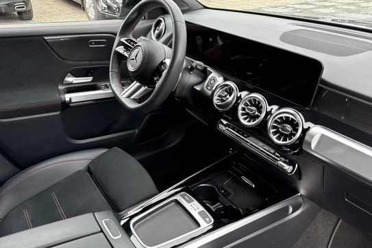 Mercedes GLB 200 AMG Line