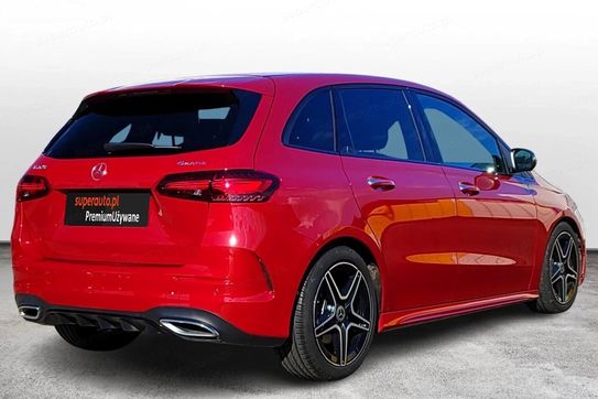 Mercedes B Klasa 220 4MATIC AMG Line
