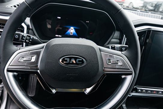 Jac T9 8AT 4x4
