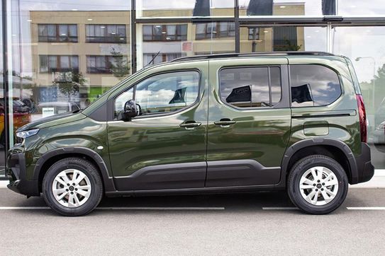 Peugeot Rifter MPV M L1H1 AT