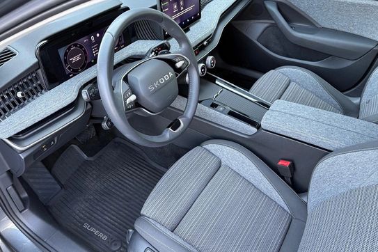 Skoda Superb 1.5 TSI Selection DSG