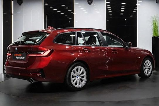 BMW Seria 3 318i Advantage sport-aut