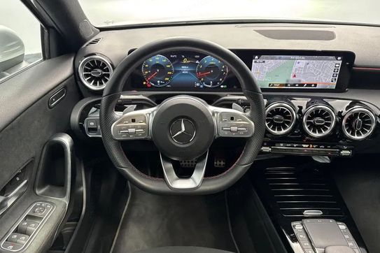 Mercedes Klasa A 180 AMG Line 7G-DCT