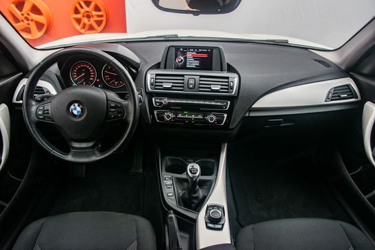 BMW Seria 1 118i