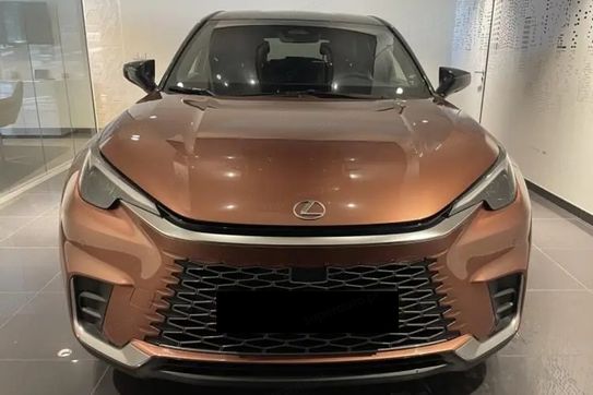 Lexus LBX Emotion 1.5 Hybrid