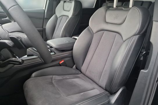 Audi Q7 50 TDI quattro S Line