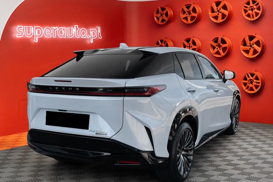 Lexus RZ 500e Omotenashi DIRECT4
