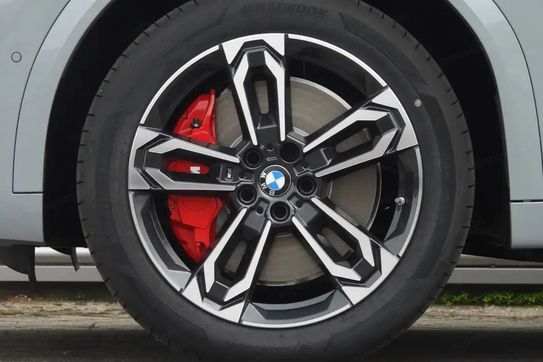 BMW iX2 eDrive20 M Sport